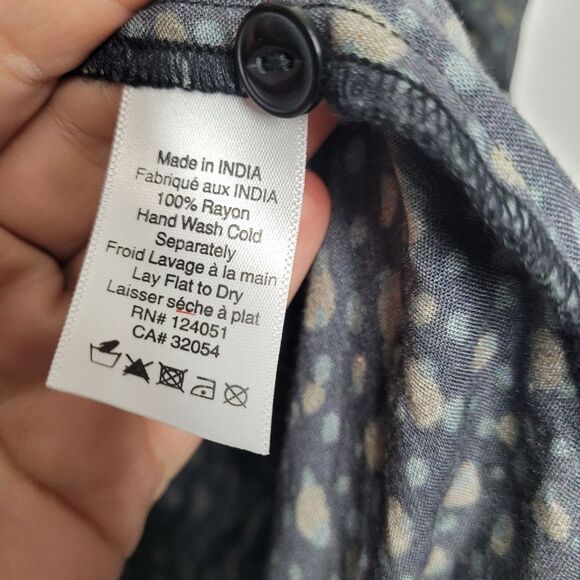 Porridge Anthropologie safa spotted tunic casual button front Size medium - Picture 5 of 7